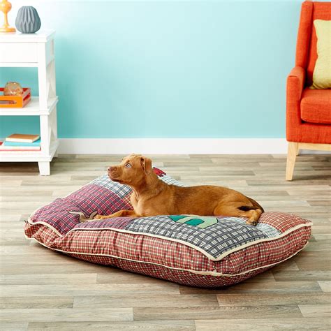 Aspen Pet Quilted Novelty Pillow Dog Bed Wremovable Cover Color