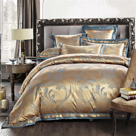 It would not trigger any allergies, so it is completely safe for the use of people who are allergic to different this california king comforter set comes with very simple washing instructions. Hot Luxury Cotton Satin Jacquard Bedding Sets Purple ...