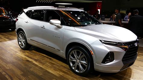 Oleh admin 23 mar, 2021 posting komentar based on retail segment share gains, 2020. New 2020 Chevrolet Blazer SUV Exterior Tour - 2019 LA Auto Show, Los Angeles CA - YouTube