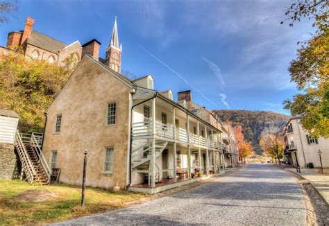 10 Most Beautiful Small Towns In West Virginia You Must Visit
