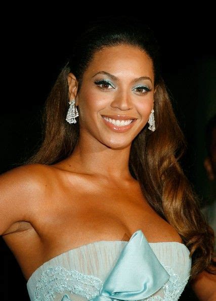 Beyonce During Dreamgirls Los Angeles Premiere Arrivals At Artofit