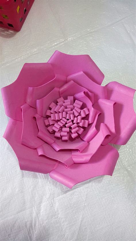 Pin By Madeleine Mawas On A Floral Origami Giant Flowers Paper