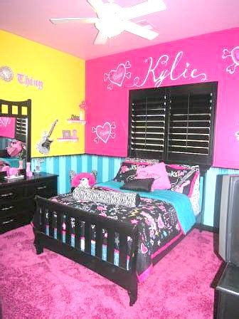 You may consider selecting a theme for your teenage bedroom as it keeps you focused and allows you to irrespective of the theme you are selecting, ensure to select the wall color bright and inspiring. Mural Painting Ideas For Girls Room | Enter your blog name ...