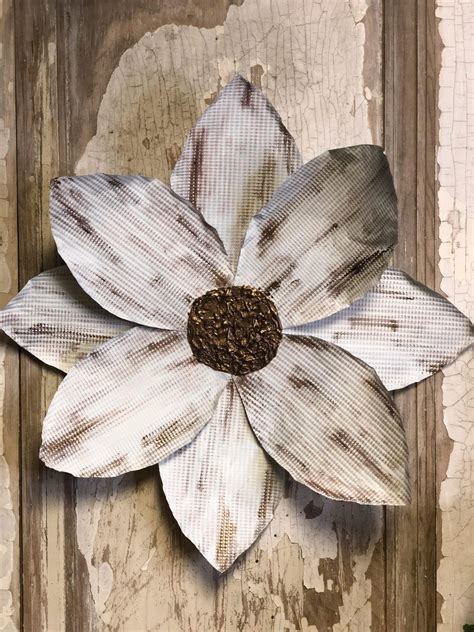 What can you do with a tin flower? DIY Tin Cookie Sheet Flower - The Shabby Tree | Shabby ...