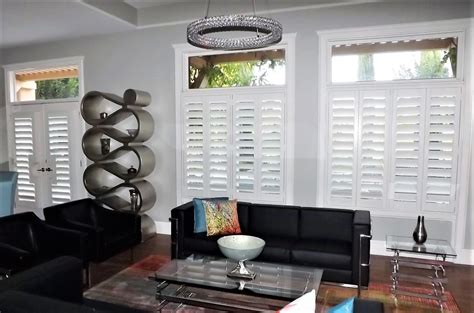 Plantation shutters come with a heap of aesthetic and practical advantages, the clean lines of the louvered slats bring a brighter and fresher feel to any room. Plantation Shutters for Modern Homes - Modern - Living ...