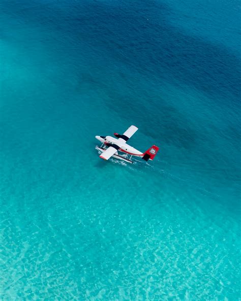 White Sea Plane Photo Free Transportation Image On Unsplash