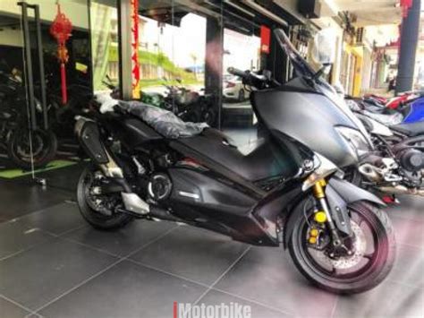 Find the best price by requesting quotes from yamaha dealers. 2019 Yamaha T Max 530 DX ABS | New Motorcycles iMotorbike ...
