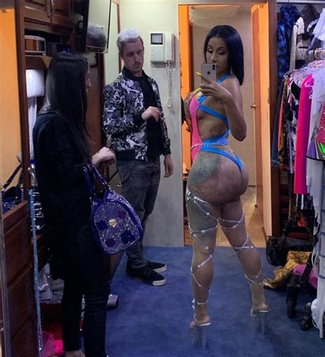 Cardi B Shamelessly Demonstrated Her Sexy Tattoos And Told About It 32