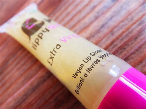 Natural tinted lip gloss | diy lip gloss all natural ingredients. DIY Lip Gloss: Make Your Own Natural, Summer-Flavoured Gloss - Beautygeeks