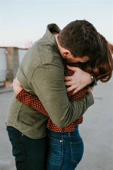 romantic couple hug photography
