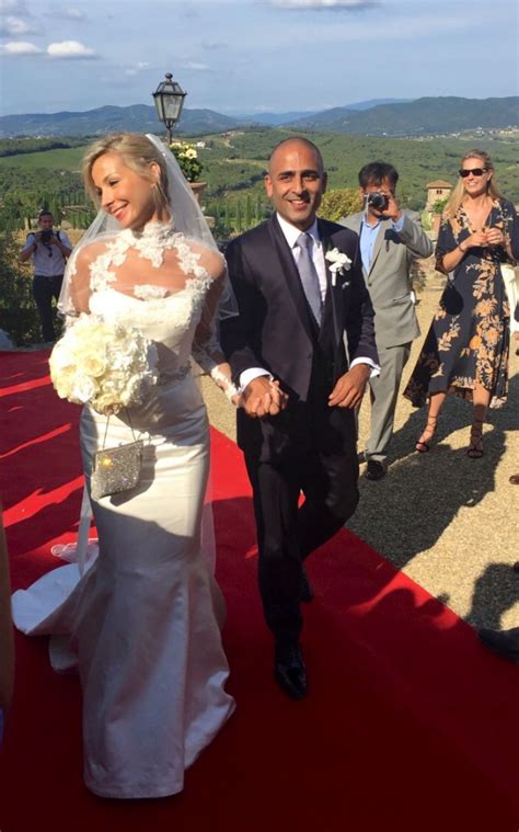 Claudia And Naveen Wed In Tuscany Caroline Castigliano