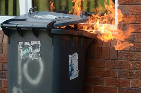 Warning To Lock Wheelie Bins Away After Spate Of Fires In Hull Hull Live