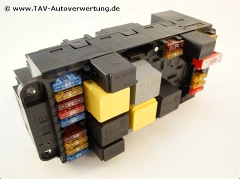 Fuse box Mercedes-Benz A 171-545-02-01 Hella 5DK-008-553 ...