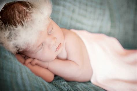 フリー写真素材：可愛い赤ちゃんの画像まとめ（笑顔・眠る・おしゃぶり）：switchbox