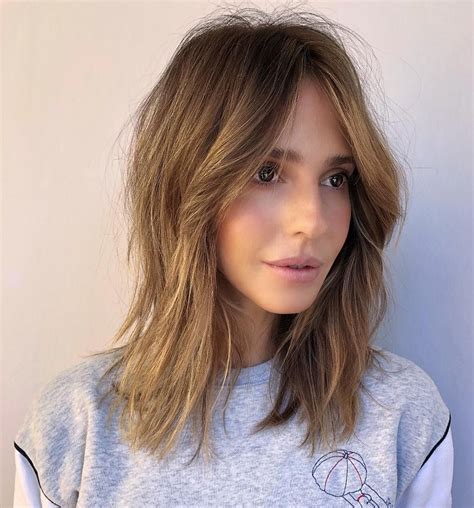 25 Photos That Will Inspire You To Get A Shag Haircut Without Bangs