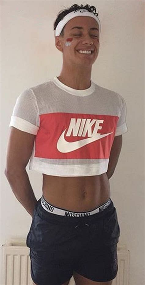 The early history of the crop top intersects with cultural views towards the midriff, starting with the performance of little egypt at the 1893 chicago world's fair. 47 best Men's Crop Tops images on Pinterest | Men fashion ...