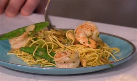 Gok Wan Prawns With Cashew Nuts And Noodles Recipe On This Morning