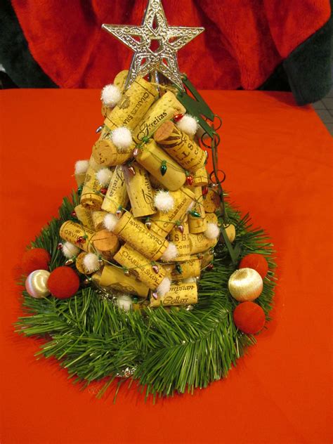 Christmas Tree Made Out Of Wine Corks Christmas Wreaths Holiday
