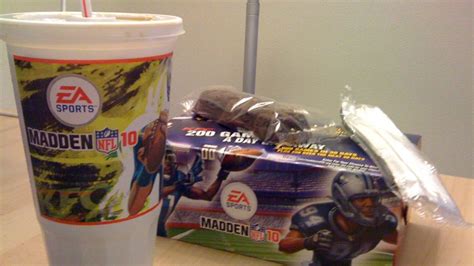 Kfc Madden Nfl Box Unboxing And Review