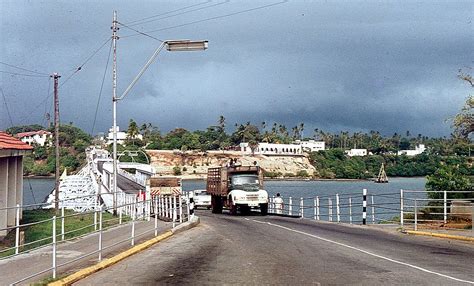 Nyali Pontoon Bridge Mombasa 1972 Heavy Afternoon Rain Flickr