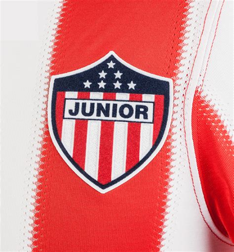 The latest tweets from @juniorclubsa Umbro apresenta camisa titular do Junior Barranquilla ...