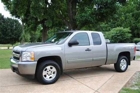 Select style chevrolet silverado 1500 chevrolet silverado 1500 hybrid. Sell used 2008 Chevrolet Silverado 1500 LT Extended Cab ...