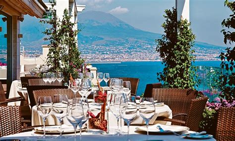 Die billigsten tarife zu über 200 zielen innerhalb europas finden sie stets mit dem ryanair fare finder! Neapel? Gefährlich gut! | Kulturzeitung 80