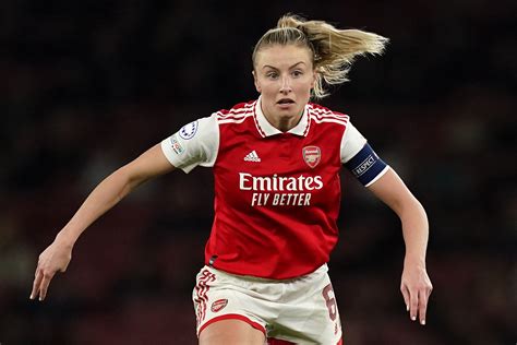 Leah Williamson Makes Return For Arsenal After Nine Month Injury Lay Off The Independent