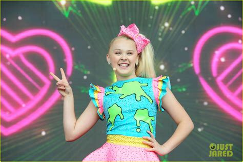 Jojo Siwa Captures Exact Moment She And Avery Cyrus Made Their