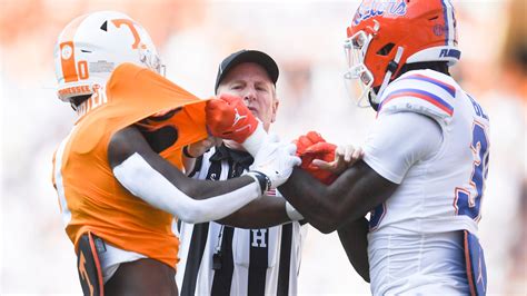 Florida Gators Live Score Battling Tennessee Vols In Sec Football