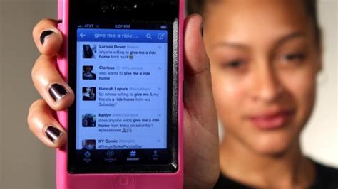 Teenagers On Social Networking Sites Too Much Could Cause Problems