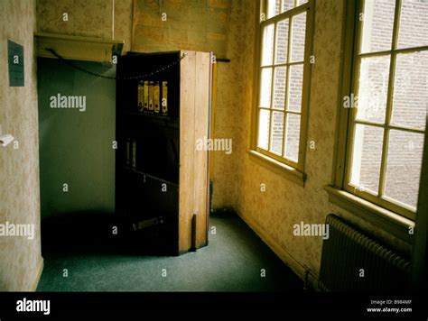 Anne Frank House The Doorway To The Secret Annex 1978 Stock Photo Alamy