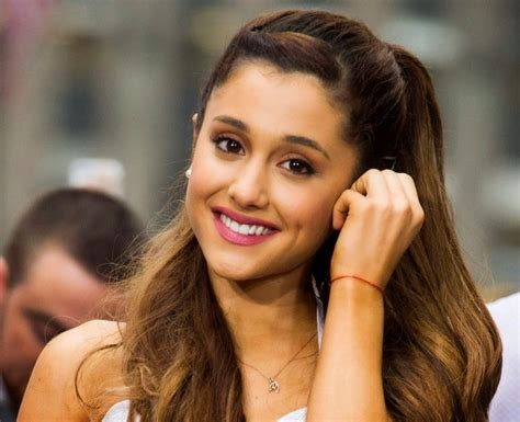 Ariana Grande Best Smile Collections All About Photo