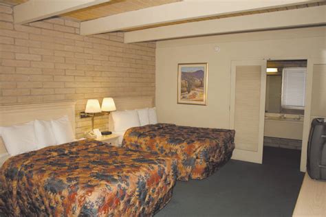 As your home away from home, the hotel rooms offer a flat screen tv and air conditioning, and getting online is easy, with free wifi available. Kayenta Monument Valley Inn | Hotel in USA | Hayes & Jarvis