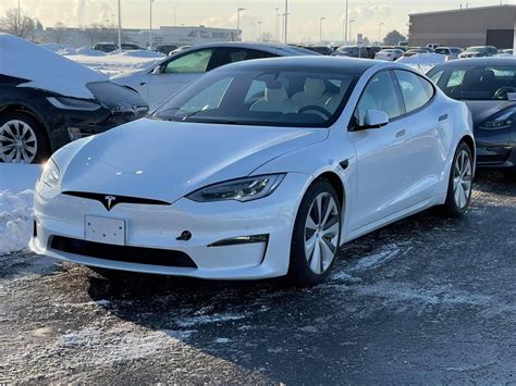 Tesla Model S Refresh Spotted With Regular Steering Wheel Electrek