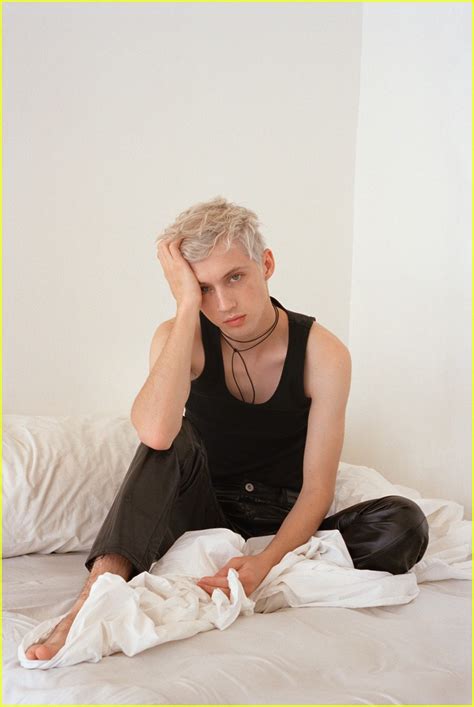 Troye Sivan Explains Why He Rejects Being A Gay Icon Photo 4051711