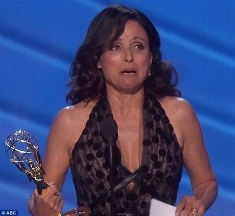 Julia Louis Dreyfus Breaks Down In Tears During Emmys Acceptance Speech