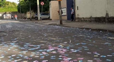 EleiÇÕes Ruas Do Grande Recife Amanhecem Cheias De Santinhos Sujeira