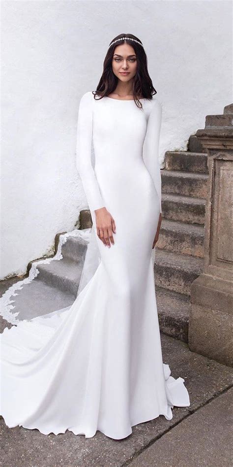 Https://tommynaija.com/wedding/long Sleeve Plain White Wedding Dress