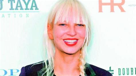 Sia Furler Posts Nudes On Twitter Sia Furler Posts Nudes On Twitter