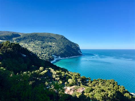 Monte conero or mount conero, also known as monte d'ancona, is a promontory in italy, situated directly south of the port of ancona on the a. Cuore di Pietra, l'arte contemporanea racconta il Conero ...