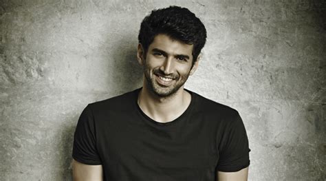 Even though he might have been missing from the bollywood scenes from quite sometime now, his popularity doesn't deteriorate given his extremely good looks. Aditya Roy Kapur Bio, Height, Net worth, salary, Age ...