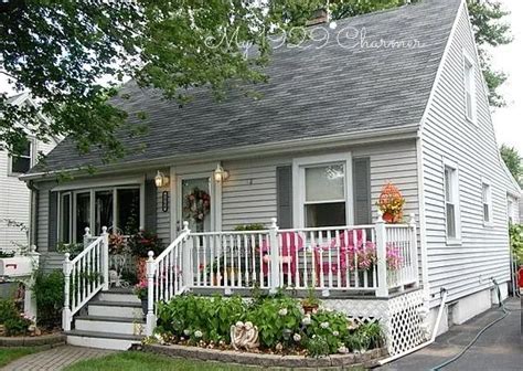 Remodelaholic Reader Question Mid Century Cape Cod Curb Appeal