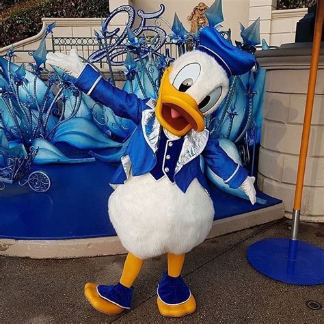 Disneyland Paris Donald Duck