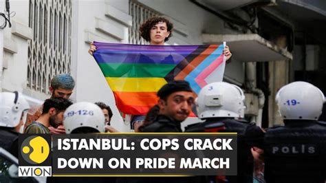 Istanbul Cops Crack Down On Pride March Homosexuality Is Legal In Turkiye World English