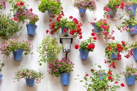 27 Unique Vertical Gardening Ideas With Images Planted Well