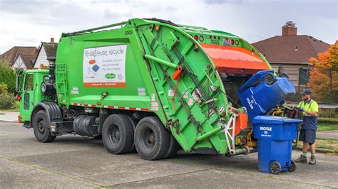 Garbage Trucks Waste Management Brem Air Disposal — Thrash N Trash