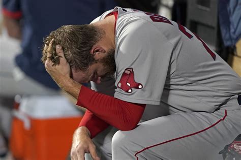 Kyle Schwarbers Error Proves Costly As Boston Red Sox Lose To Mariners