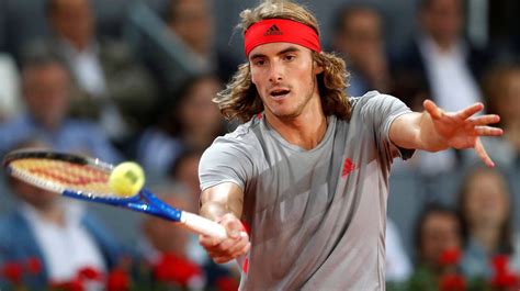 Since being introduced to sports by his parent's tennis coaches, the child prodigy has set many records in the men's category and in the world of tennis in general, including becoming the world's number one junior player in 2016 and the youngest player ranked in the top 20 by the association. Masters 1000 Madrid: Stefanos Tsitsipas ferma Rafael Nadal ...