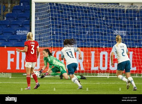 Laura Osullivan Hi Res Stock Photography And Images Alamy
